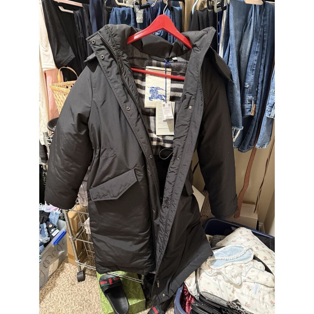 Burberry LEYBURN Women's Down Coat Size Medium - Picture 7 of 9